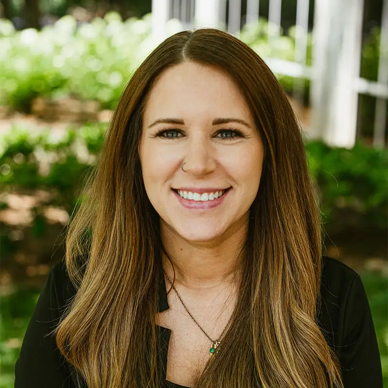 Courtney Ivester Headshot